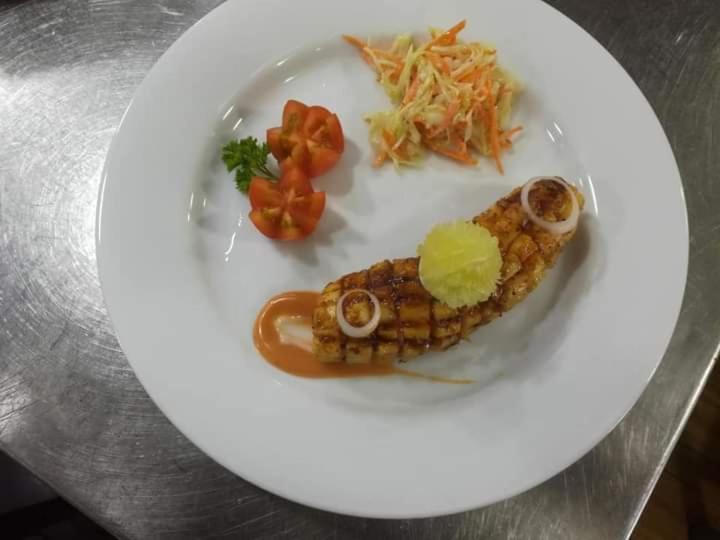Swiss Kiss Beach Resort Uppuveli ภายนอก รูปภาพ