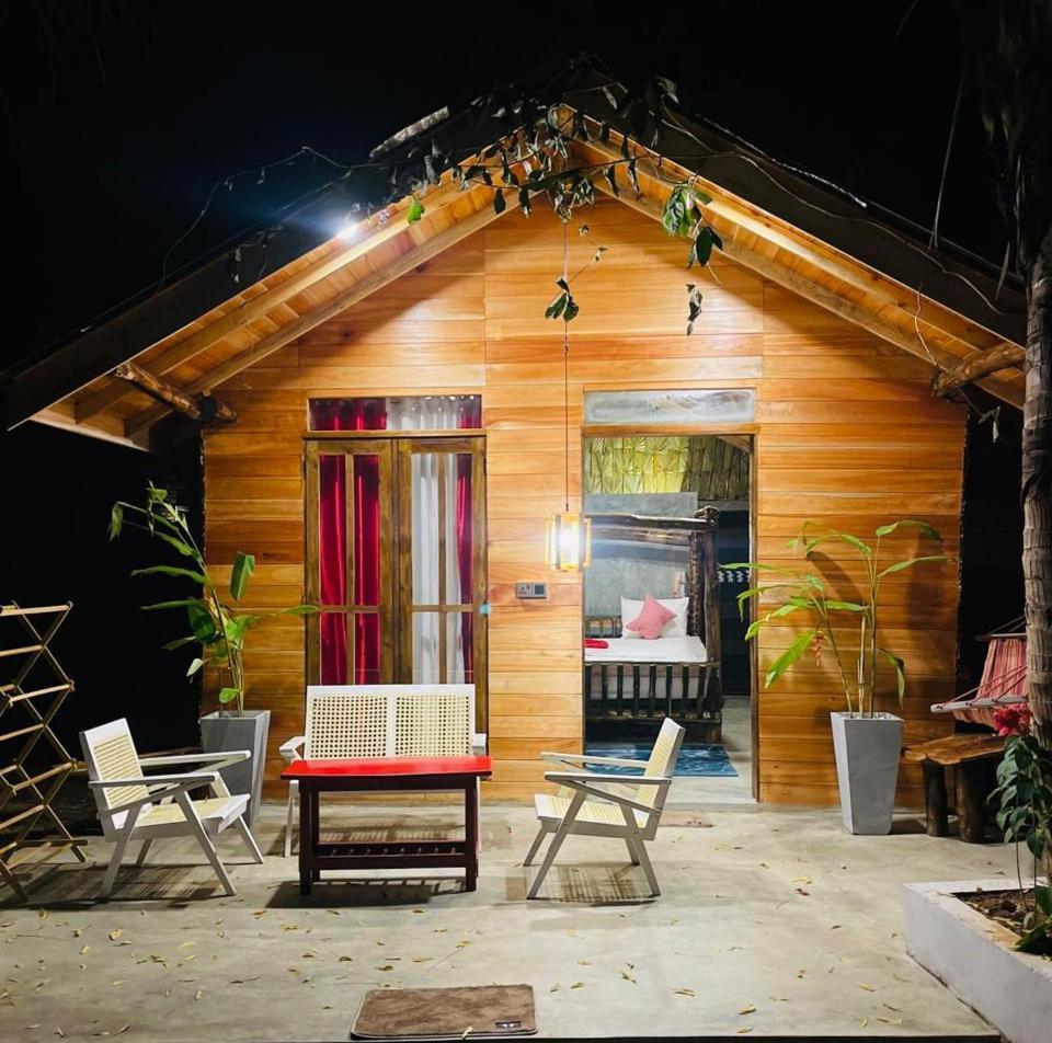 Swiss Kiss Beach Resort Uppuveli ภายนอก รูปภาพ