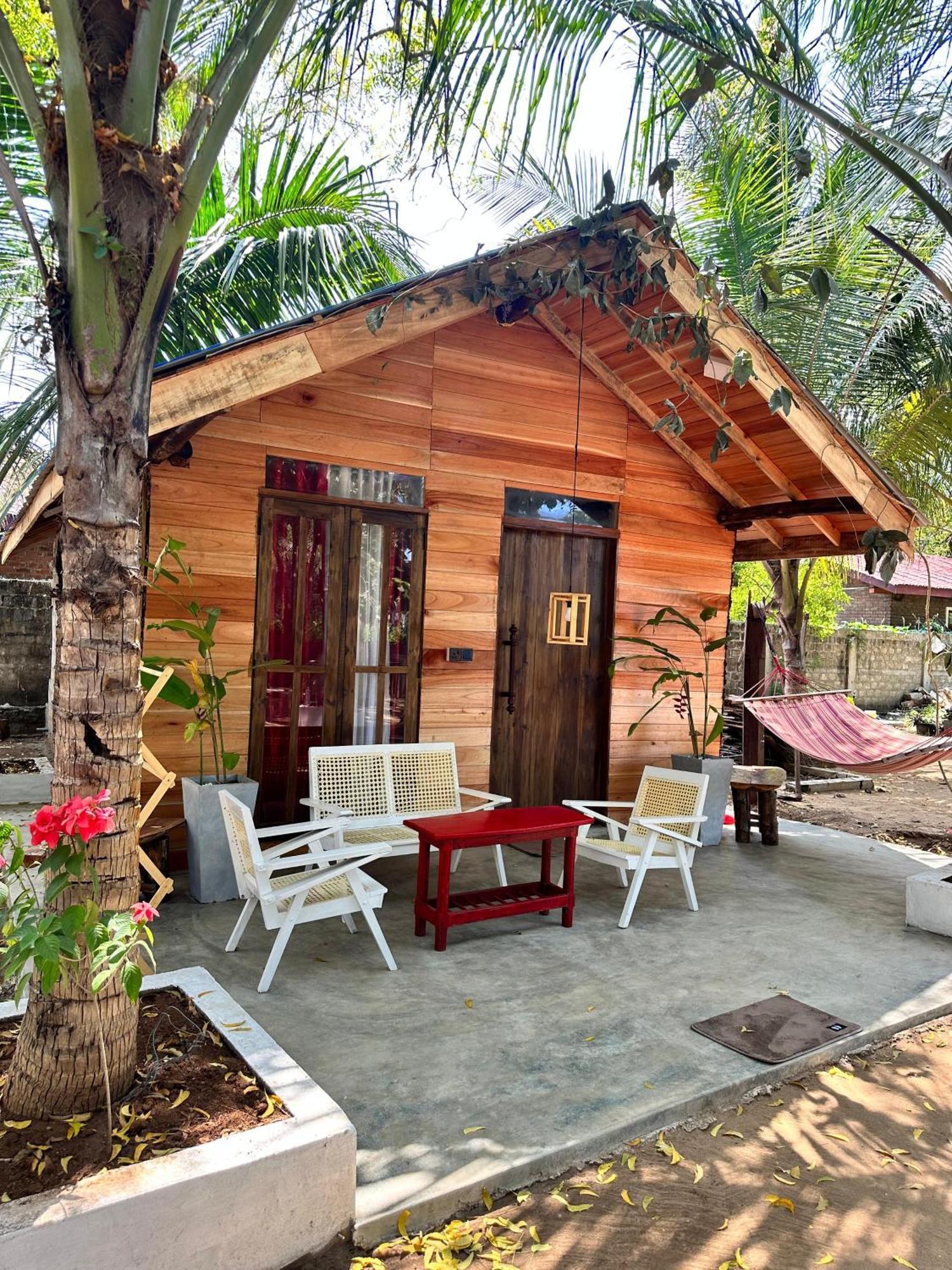 Swiss Kiss Beach Resort Uppuveli ภายนอก รูปภาพ